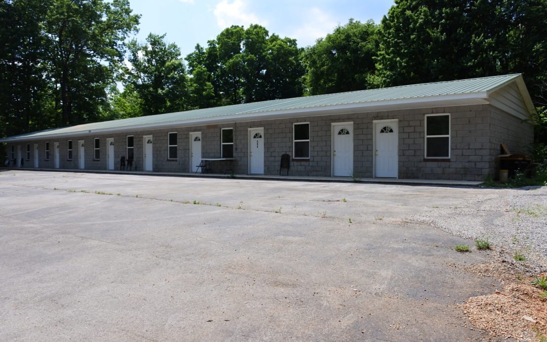 Apartment Building Auction – 909 Standing Stone Park Hwy. Online Only