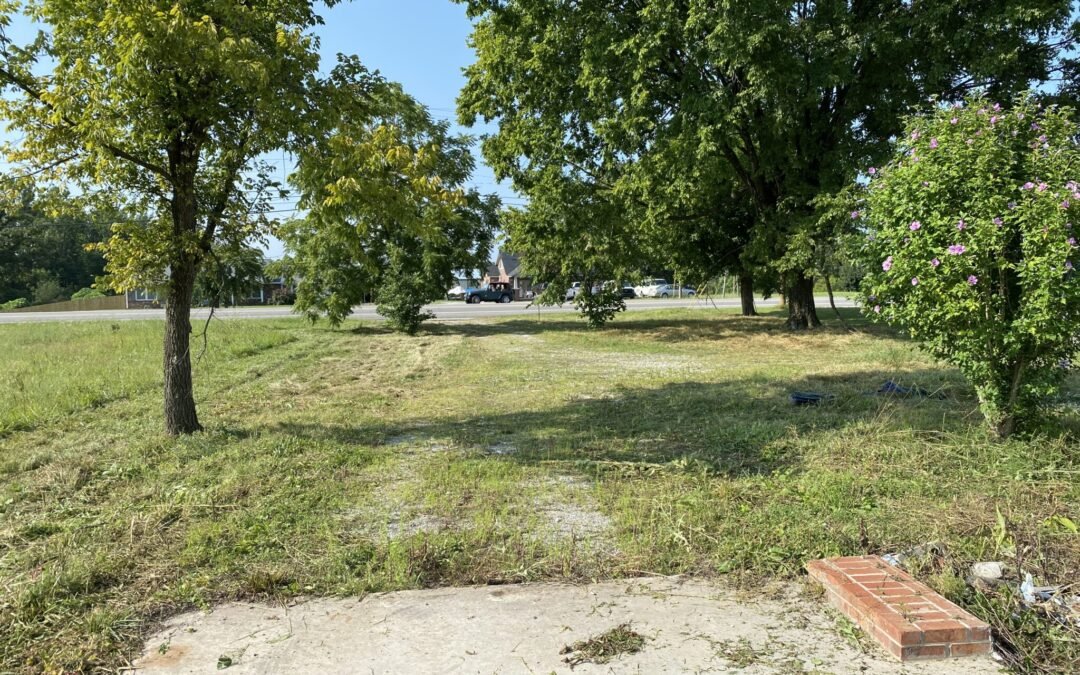 COMMERCIAL LOT • 0.43+-ACRES • ZONED CL