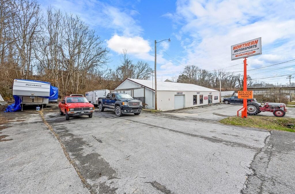 Commercial Building & Lot • Paved Parking Lot • Office Space • Personal Property