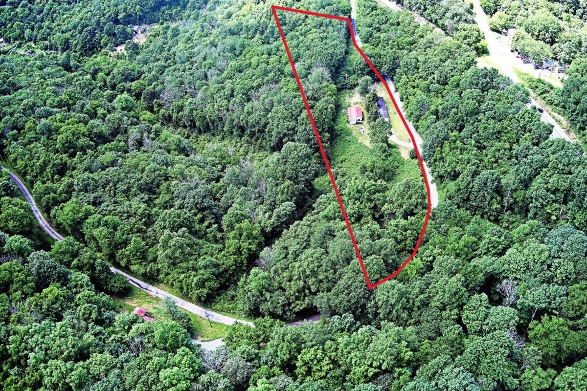 S/W Home & 4.6+/-Acres