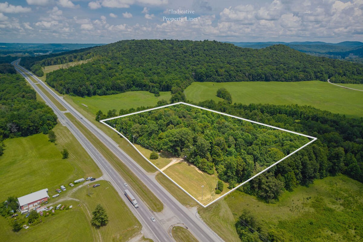 7.55+/- Prime Acres • Commercial/Residential • Hwy 111